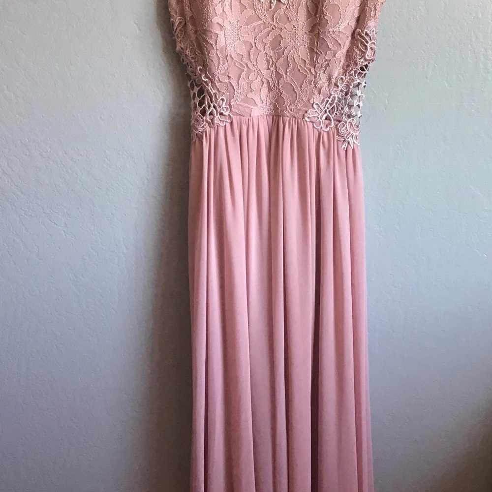 Juniors' Embellished Illusion Tulip Gown - Picture 7 of 7